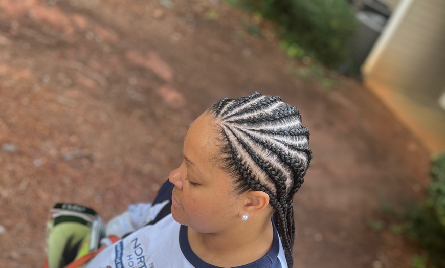 Image 4: Choice of Knotless Session, Freestyle Braids or Cornrows Session
