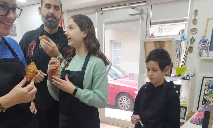 Image 5: Arte y desayuno con amigos: taller de pintura creativa de 2h con desayuno y materiales incluidos para 1, 2 o 4 personas