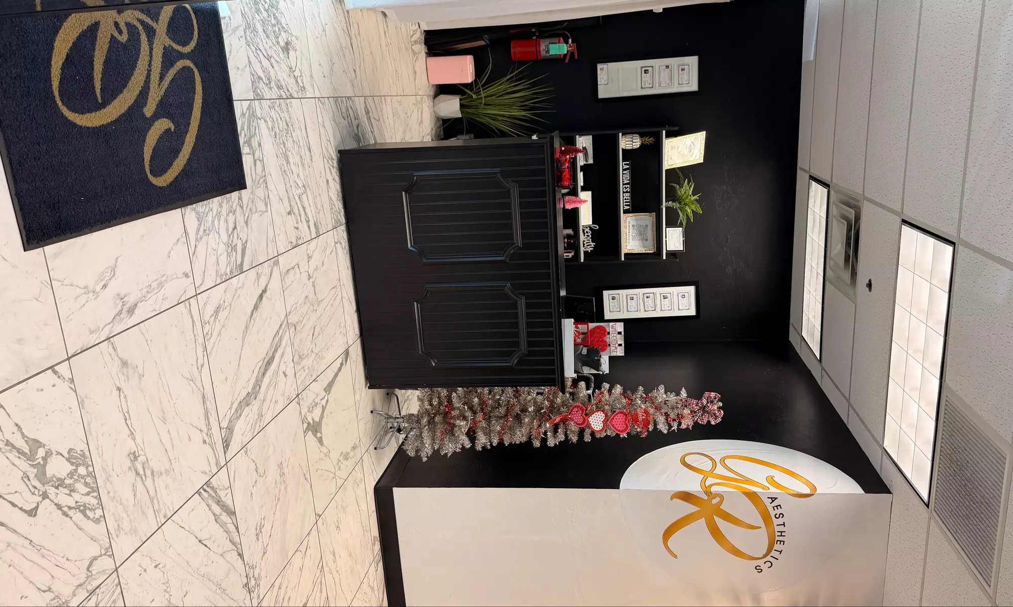 Divine Aura Esthetics: Dermaplaning Facials with Lymphatic Massage