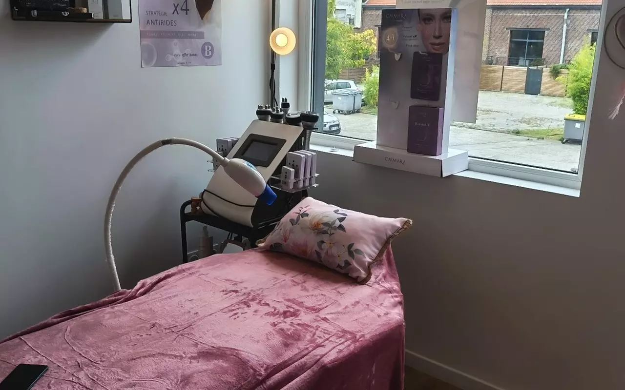 Pour une peau lumineuse : soin hydratation intense et/ou microneedling