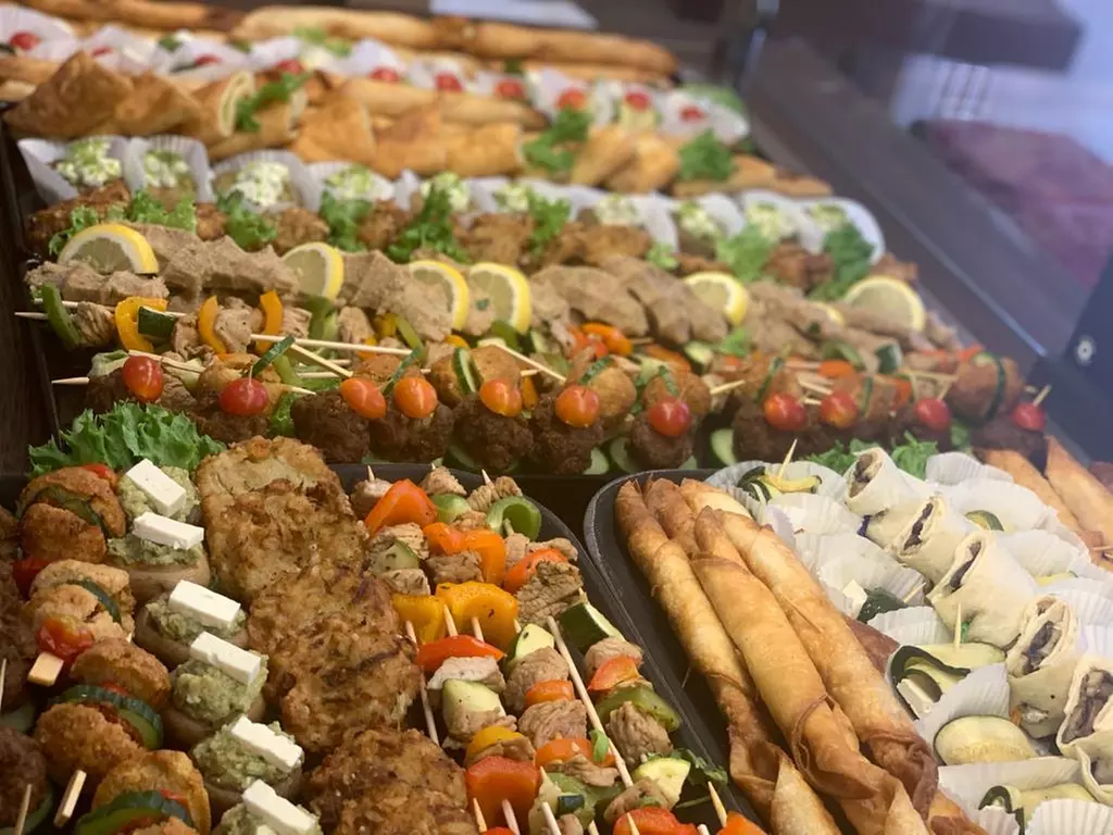 Mediterranes Catering nach Wahl für 5, 10 oder 20 Personen