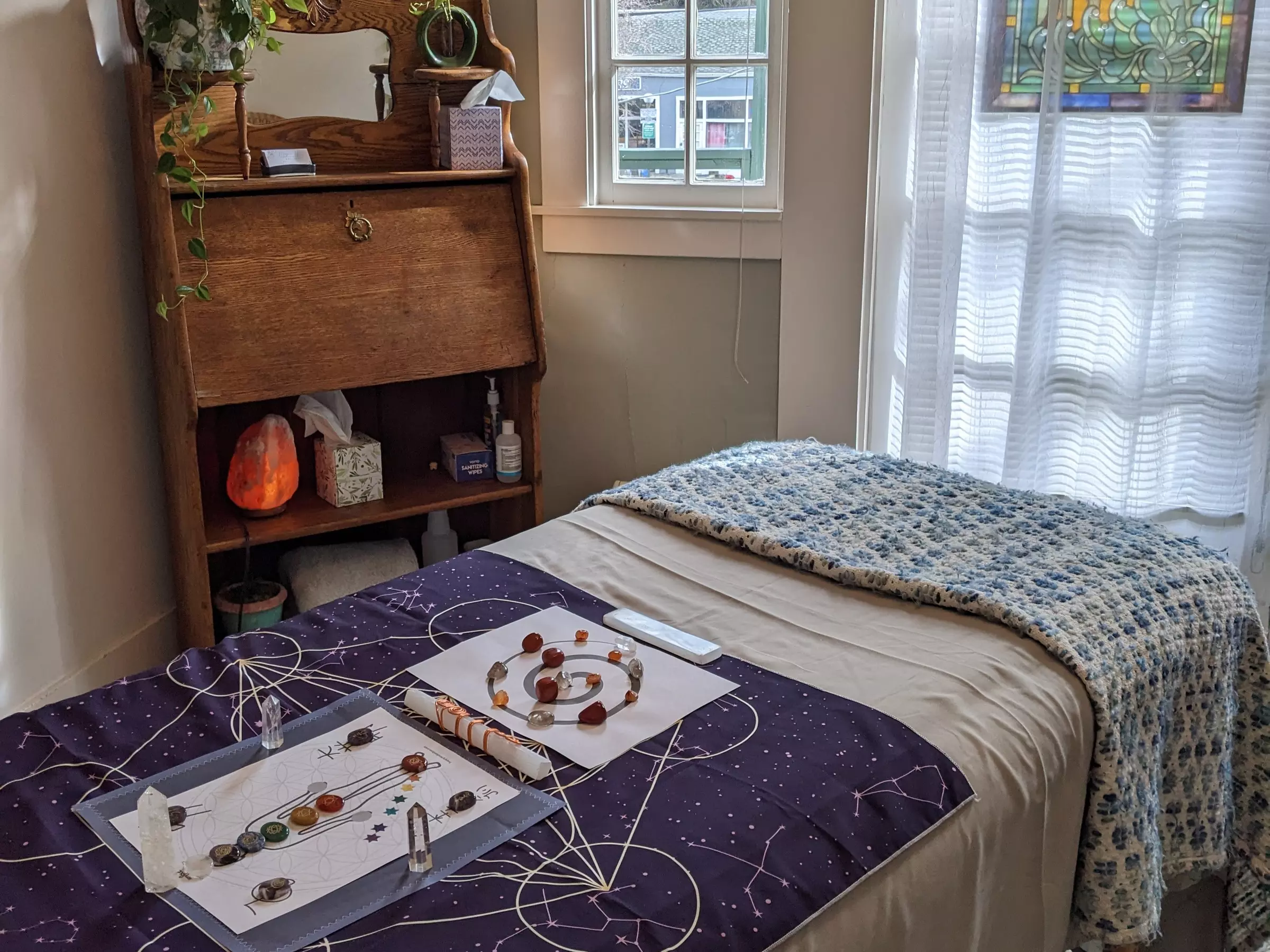 Up to 60% Off on Reiki at Tapping Into Healing - Primary Image