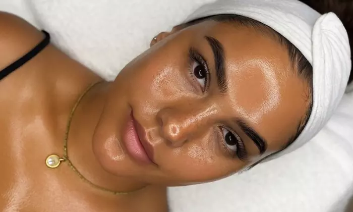 Radiant Skin Awaits: Signature & Platinum Hydrafacial Packages