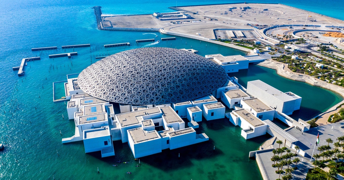For One, Two, Or Four People: Louvre Museum And Qasr Al Watan For One, Two, Or Four People: Louvre Museum And Qasr Al Watan
