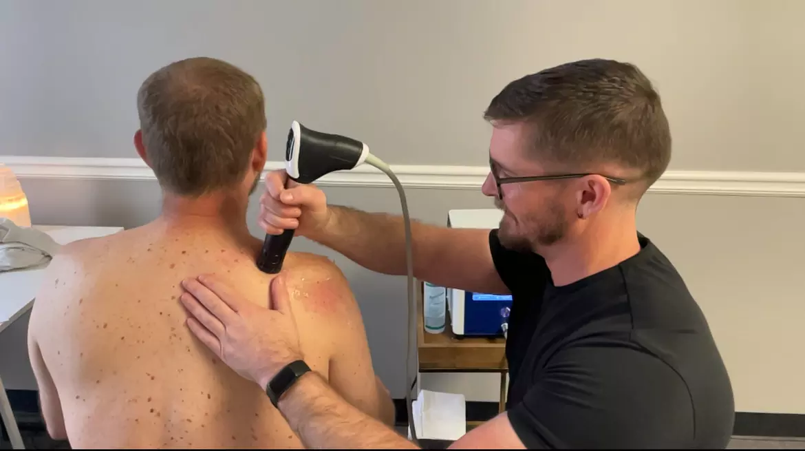Relieve Pain Fast w/ Shockwave Therapy Includes Consultation & Exam Target 1 or 2 Areas (Up to71% Off!)


 - Primary Image