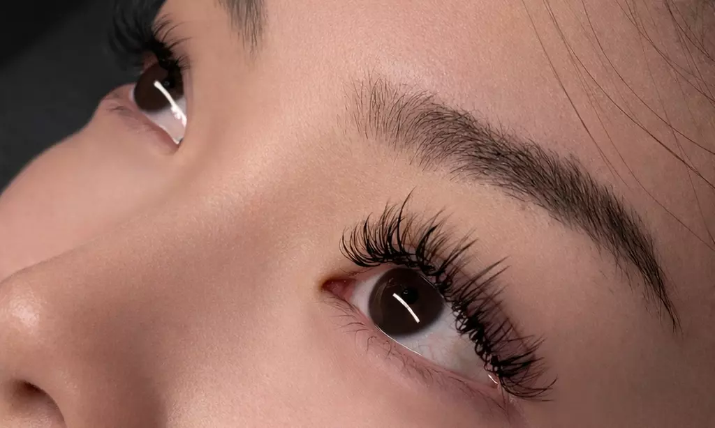 Transform Your Lashes: Classic, Hybrid or Volume Eyelash Extensions