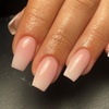 Image 3: Pose de vernis semi-permanent ou de capsules gel avec Lena Nails