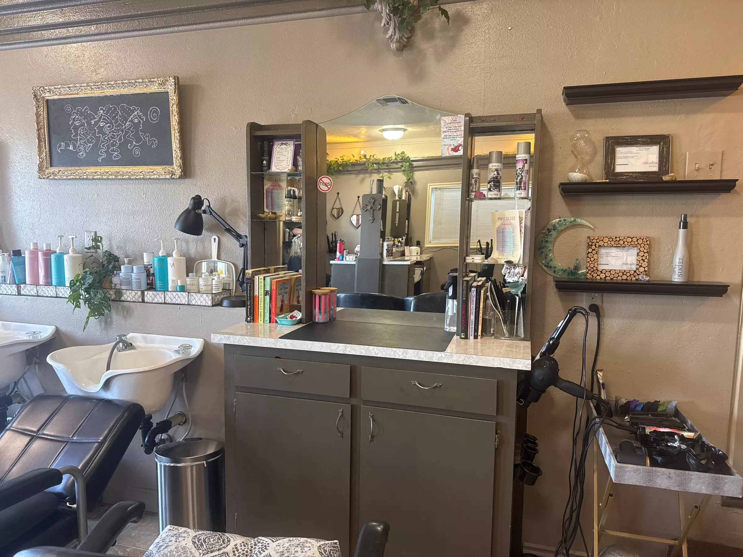 Transform Your Hair with a Men's and Women's Cut!