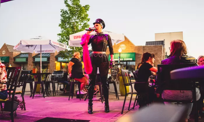 Margarita Tower Ultimate Nachos Party Favors Photos with Performers