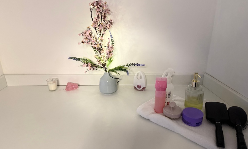 Image 3: Up to 47% Off on Massage - Deep Tissue at Alam Artistry