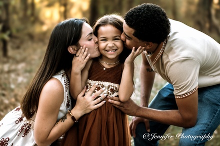 Option 1: 60-Minute Outdoor Photography Session with Photo Package – $99 ($250 Value) - Jen Photography