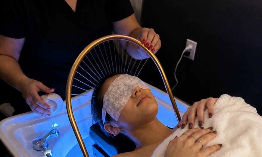 Image 13: Up to 37% Off on Salon - Scalp Care at Umi3 Head and scalp Spa