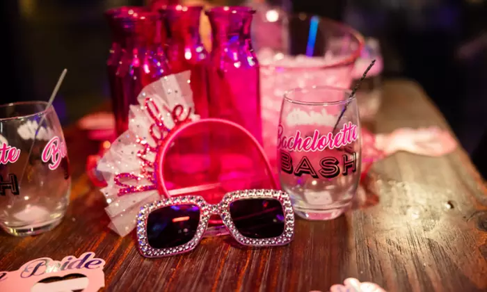 Margarita Tower Ultimate Nachos Party Favors Photos with Performers