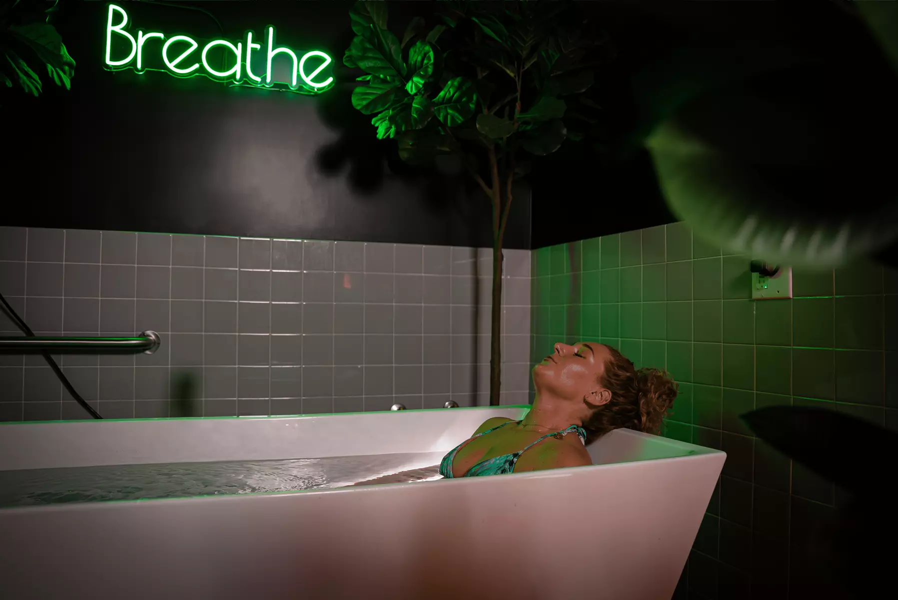 1, 5 Private or 1 Month Unlimited Infrared Sauna & Cold Plunge Session