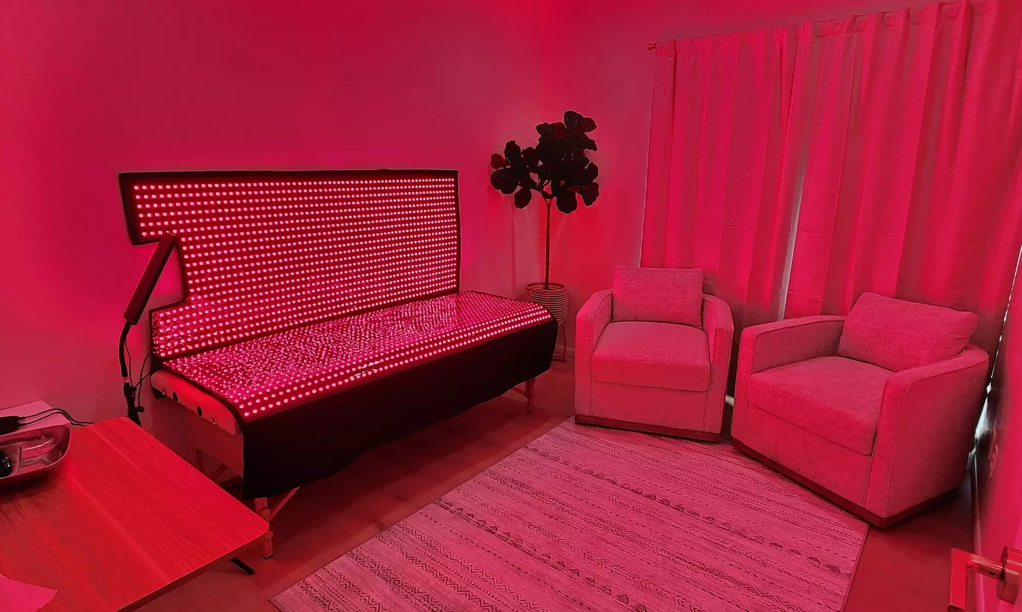 Red Light Therapy: Skin Rejuvenation, Pain Relief & Muscle Recovery