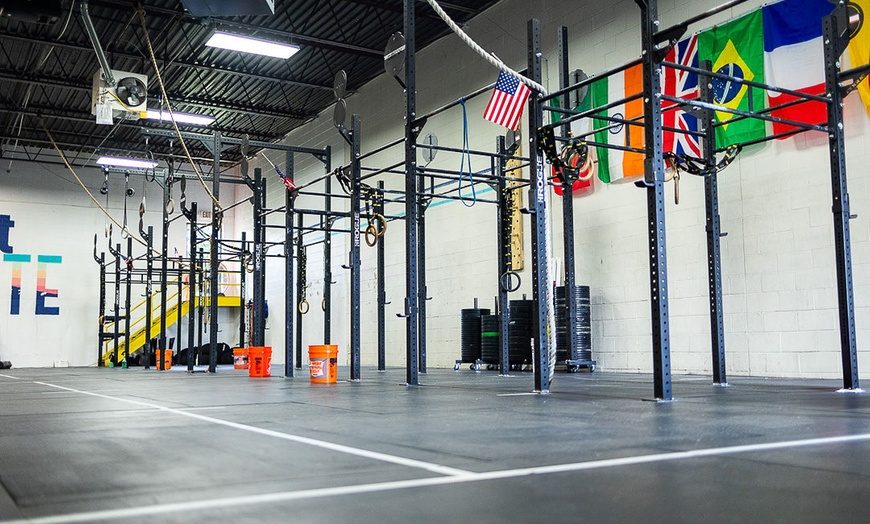 Image 7: Join CrossFit classes: 5 Drop-in /4 Weeks Unlimited with Intro Session