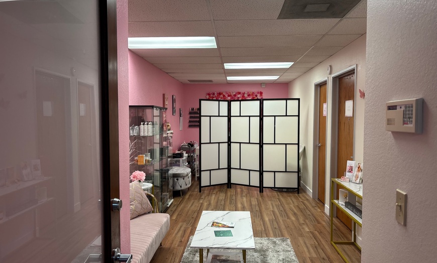 Image 5: Feel Refreshed with One, Three, or Five 45-Min Brazilian Wax Sessions
