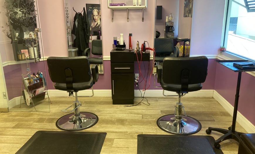 Image 3: Choice of Women & Men's Haircut Packages with Shampoo, Styling & More