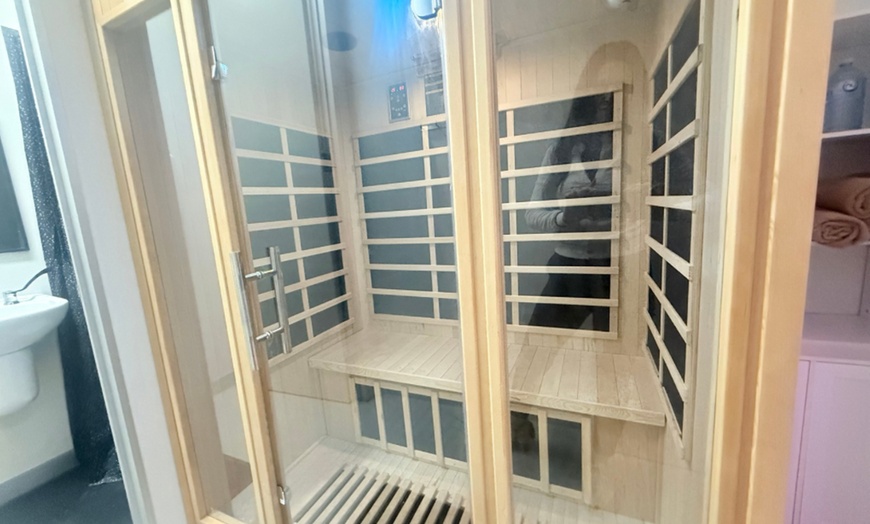 Image 3: Feel Lighter With Sauna and/or Lymphatic Drainage Sessions