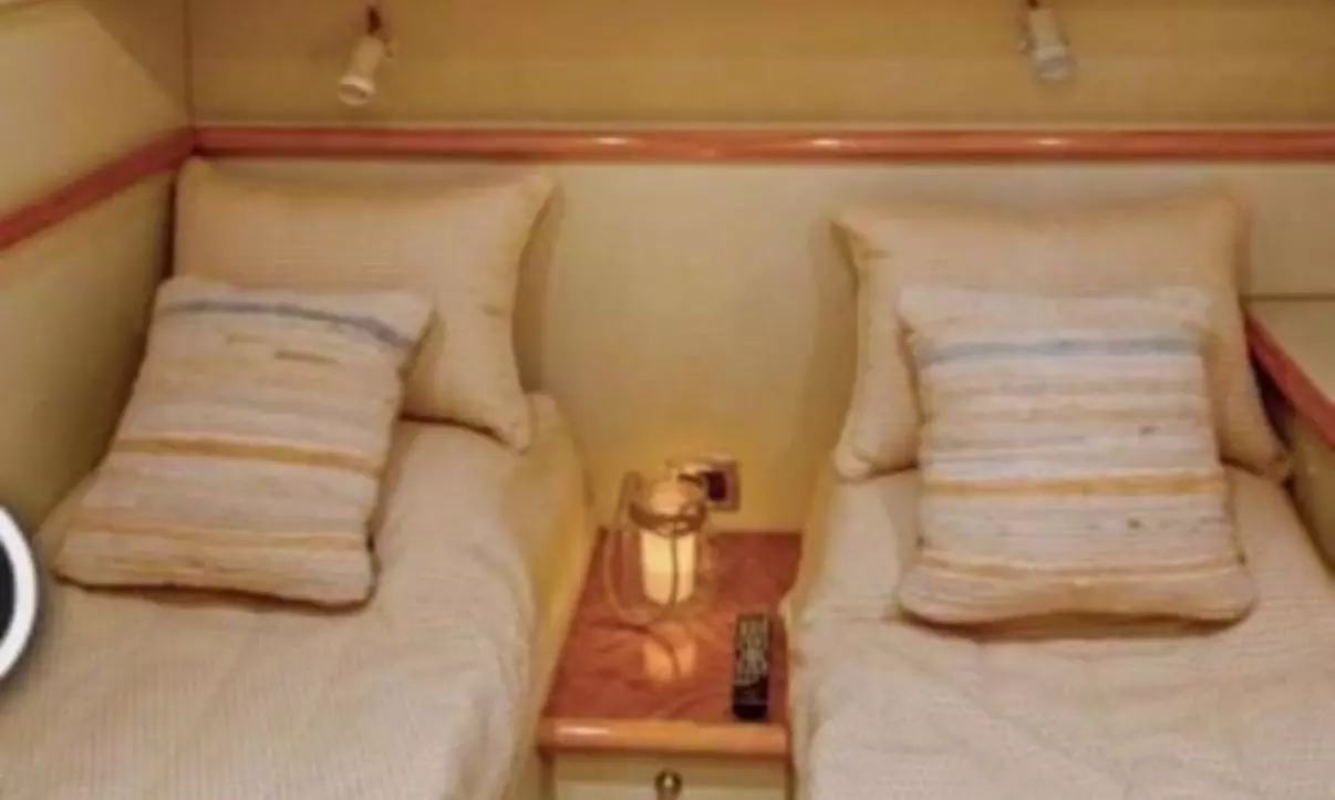 Bella Boats Yacht Charter – Miami Bay Area Cruises