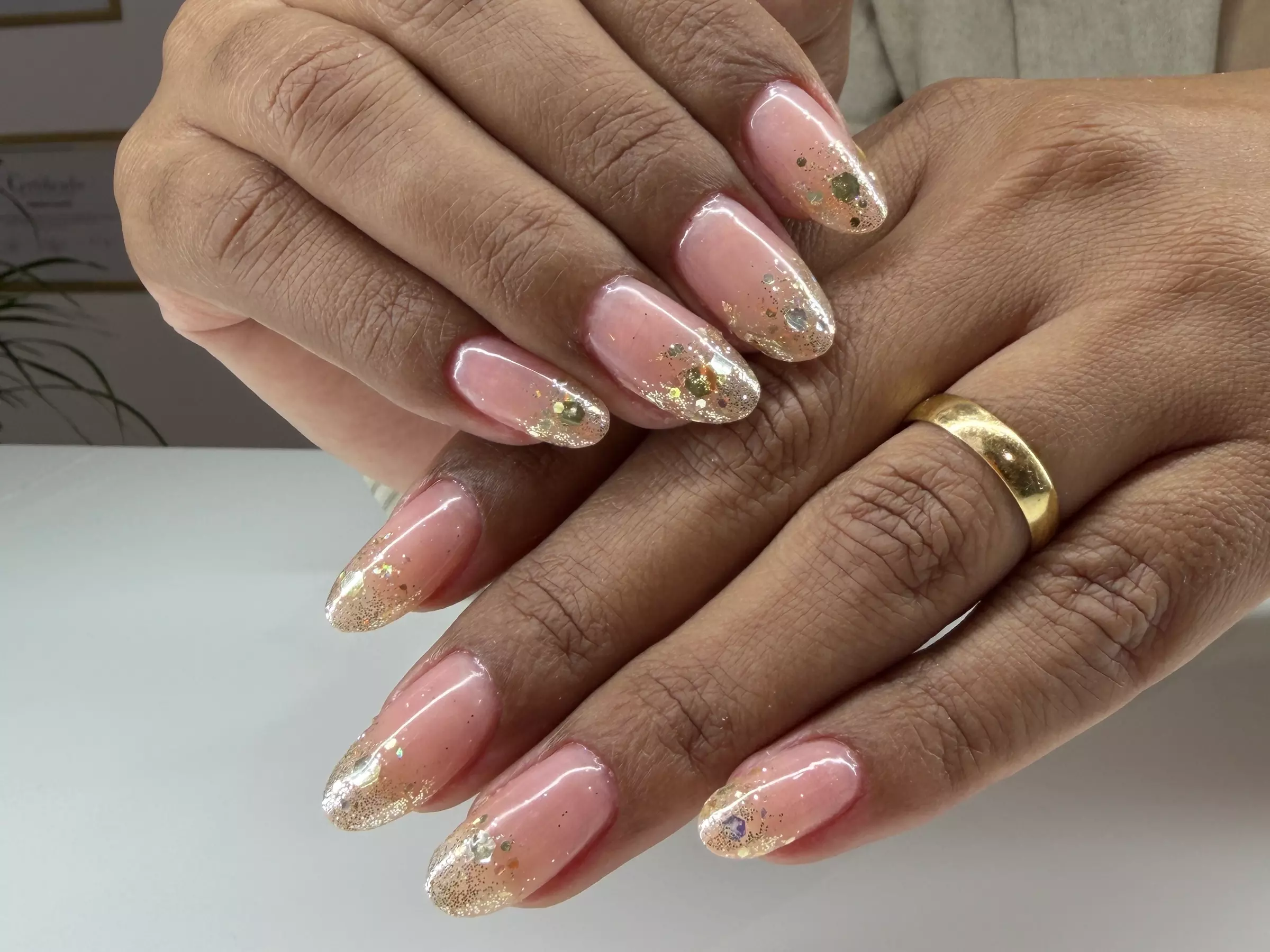 Beauté des mains classique ou avec pose de vernis semi-permanent