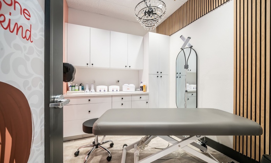 Image 3: Achieve Silky Smooth Skin: Brazilian & Underarm Wax Treatments