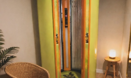 One UV Tanning Session for Entry-Level Bed (Level 2) + Lotion Packet - Bella Tan and Beauty