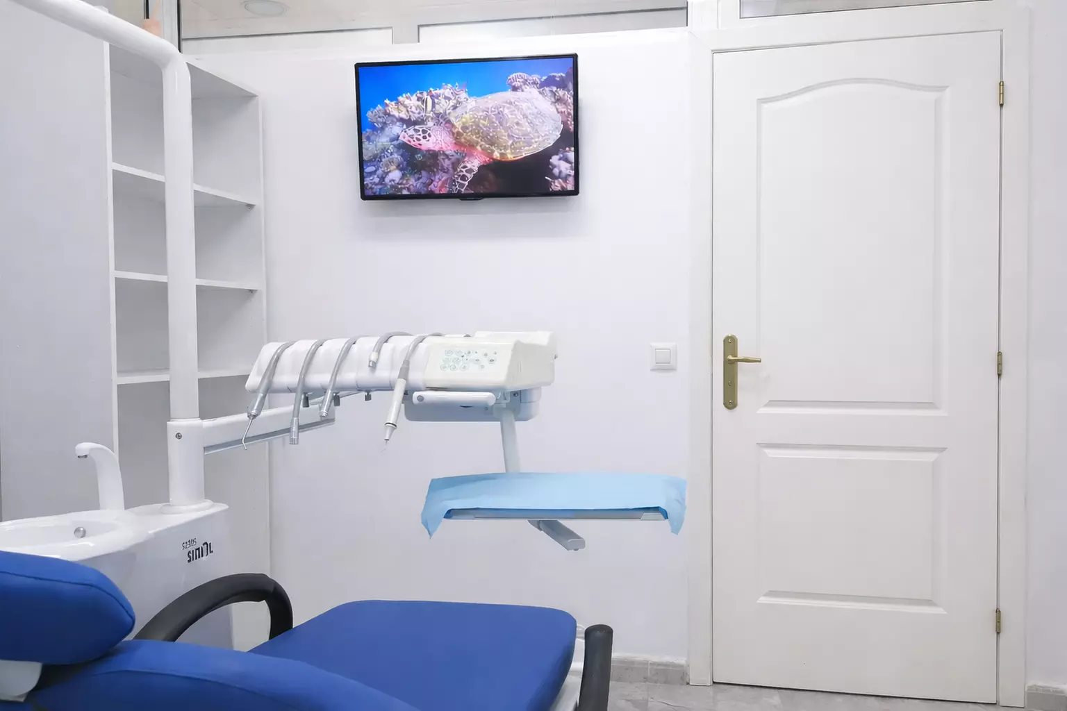 1 o 2 blanqueamientos dentales con limpieza detal