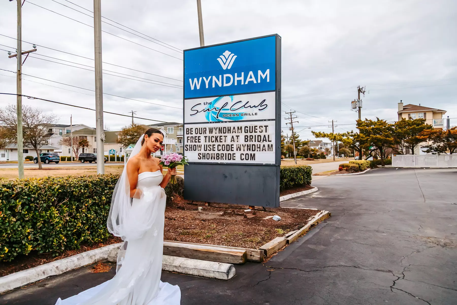 Admission for 1, 2 or 5 to Showbride Summer Bridal Expo (Up to 59% Off) - Primary Image