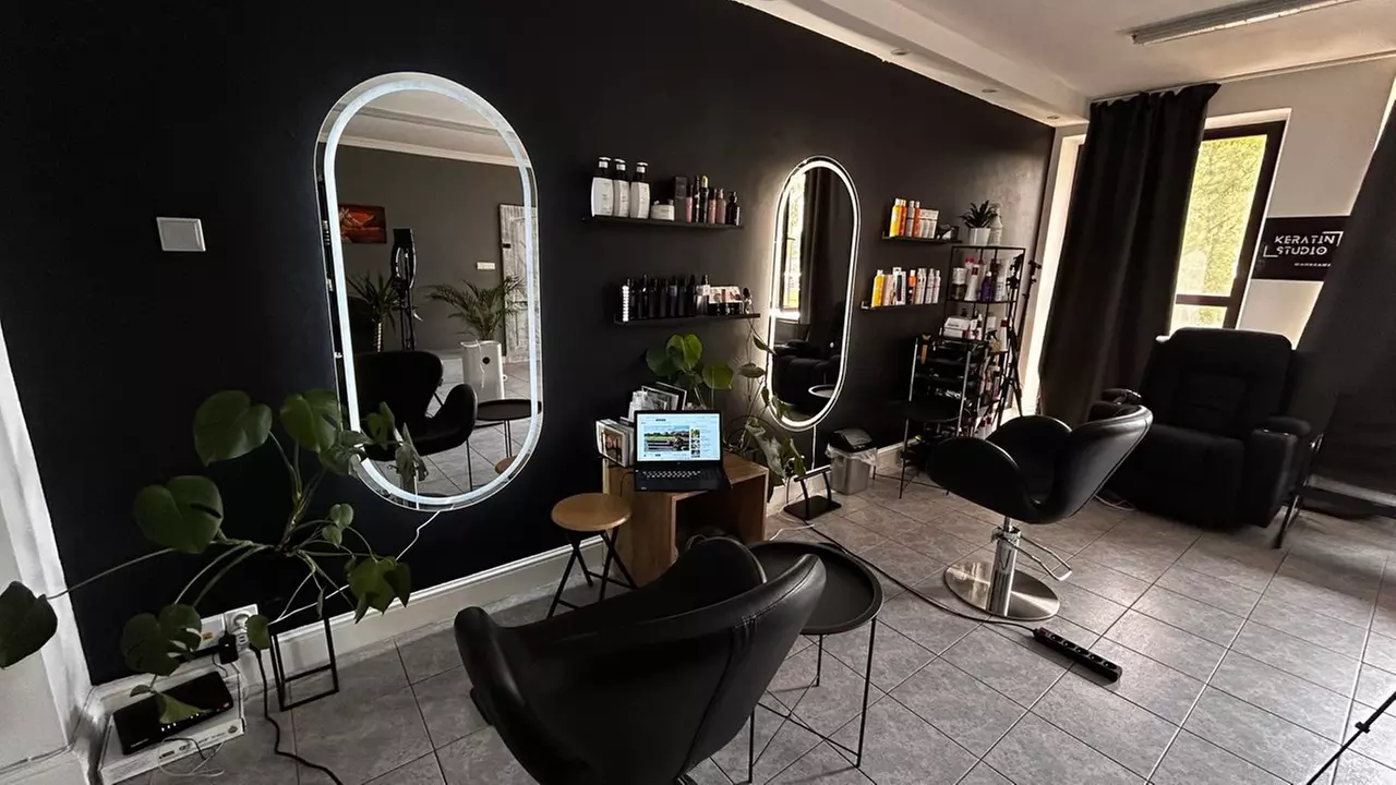 Zabieg prostujący: keratyna/ botoks lub nanoplastia włosów