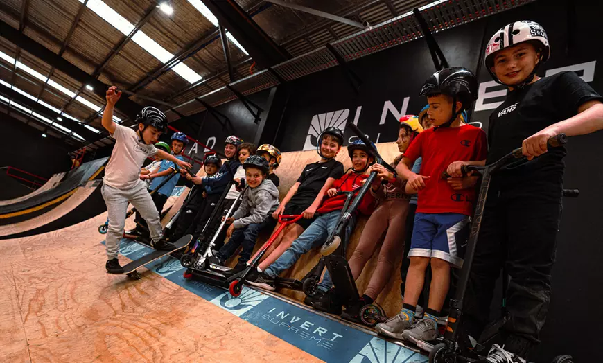 Image 4: Have Fun w/a 2-Hour Birthday Party Package for 10, 15, 20 or 25 People