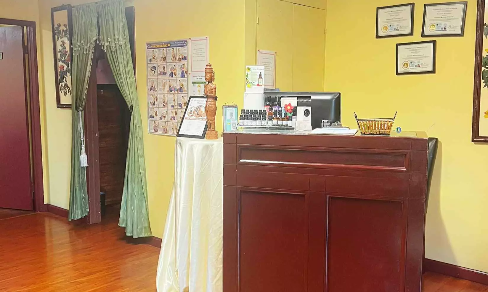 Up to 37% Off on Full Body Massage at Descanso Thai Massage