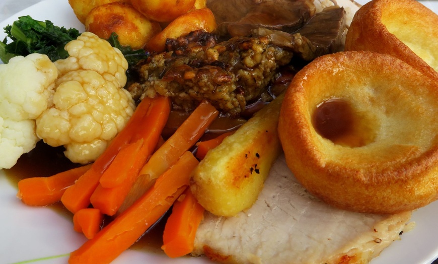 Image 4: Unlock & Enjoy 6, 12, or 18 Months of EatInOut Subscription