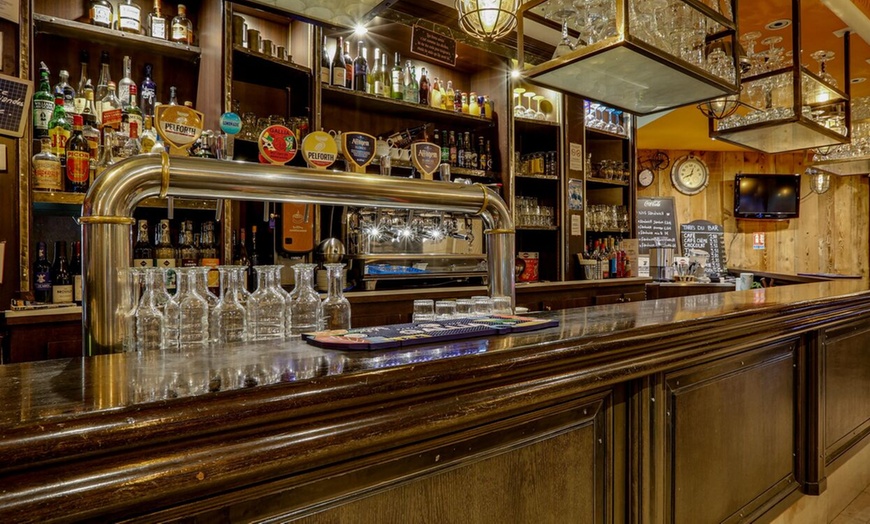 Image 8: Saveurs et convivialité à L'Avenue : un menu à partager à Paris 18ᵉ