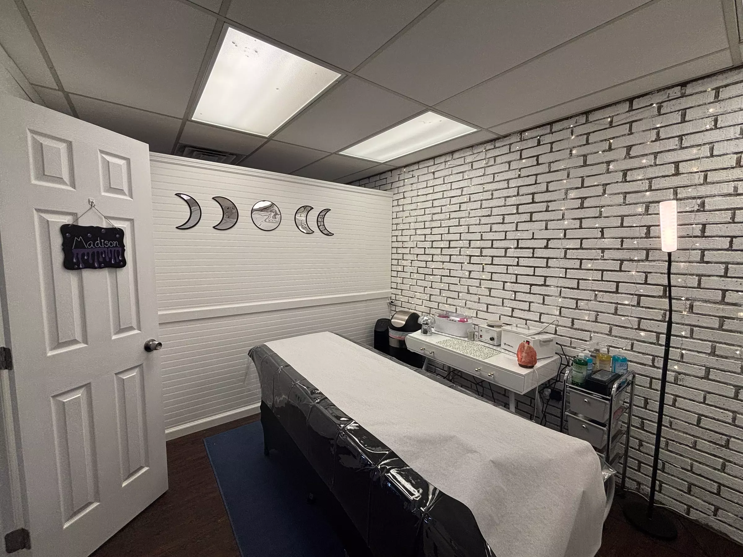 Up to 30% Off on Brazilian Waxing Session at Graffiti Body Wax - Primary Image