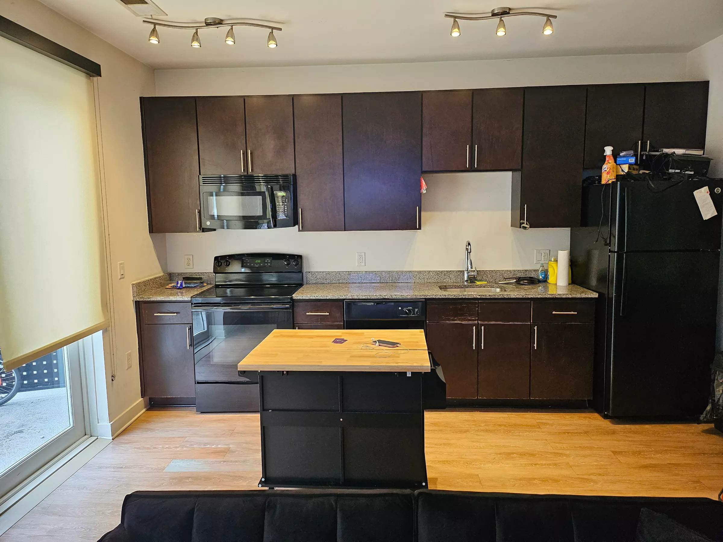 Get 1 or 2 Hours of House Cleaning w/ One or Two Professional Cleaners