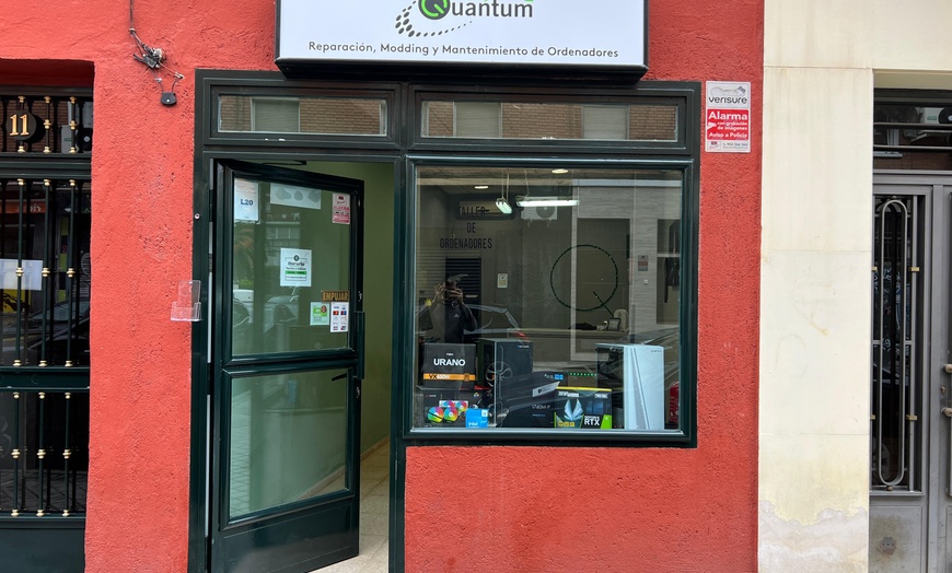 Image 3: Reparación de ordenadores en QuantumRepara