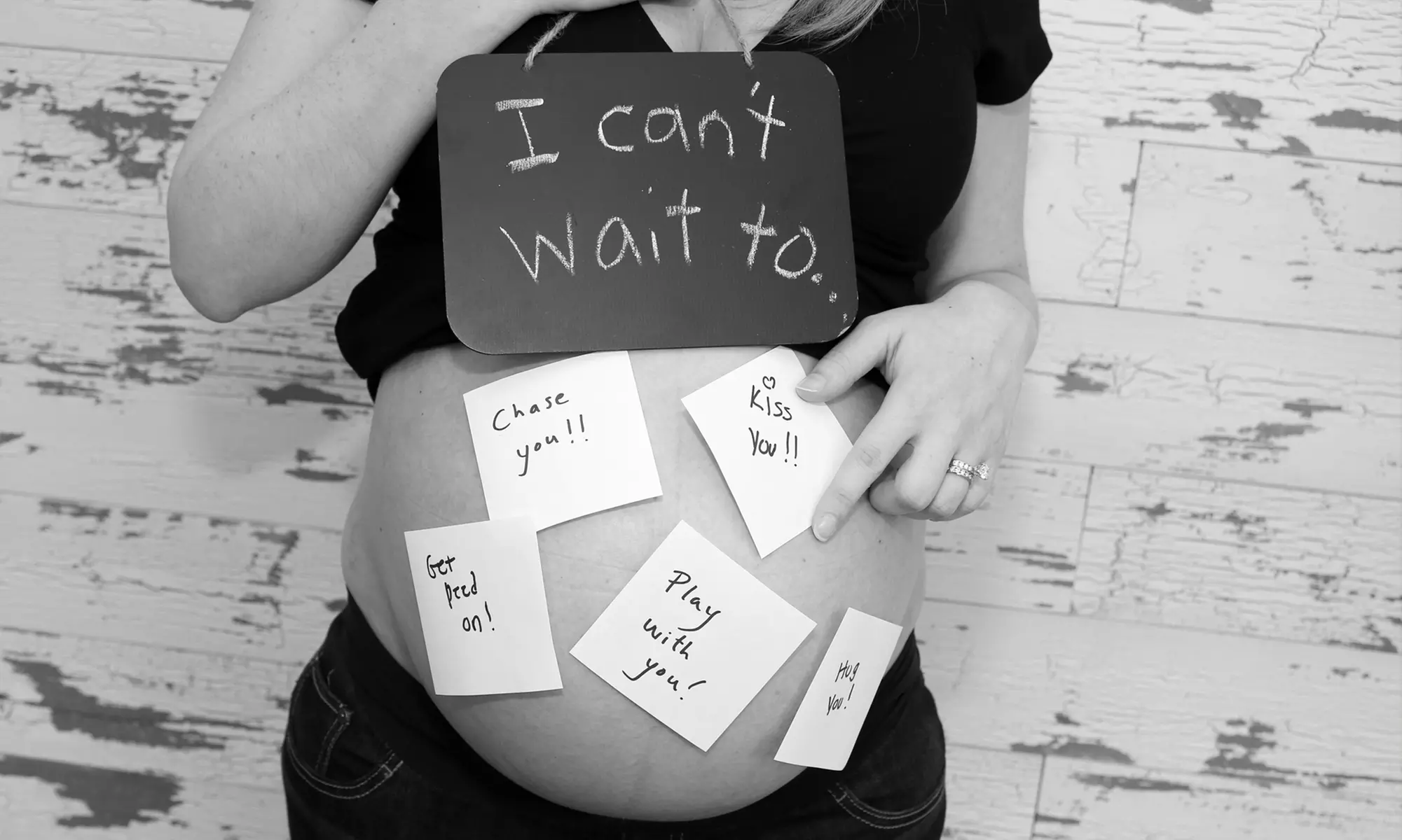 Capture the Magic: 25, or 30-Minute Photography Maternity, and More 