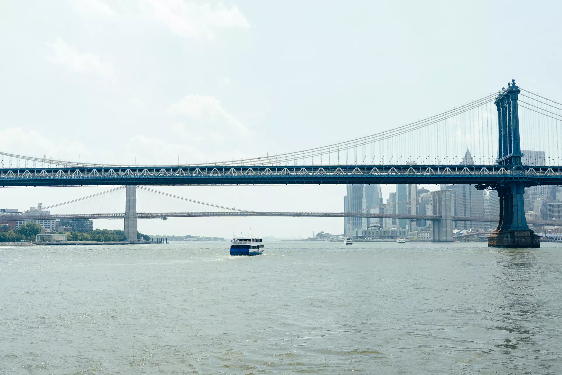 VIP NYC Boat Tour: Liberty Views & Souvenirs for Groups of 1–10