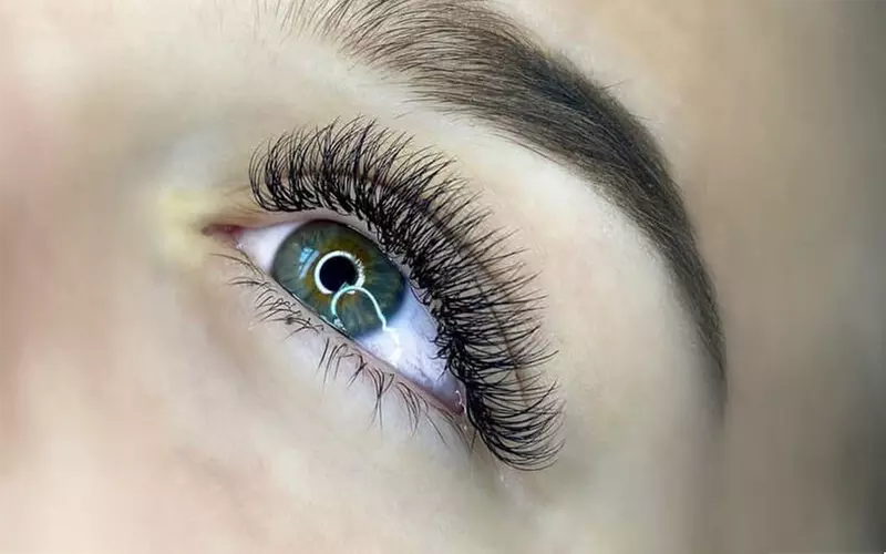 Classic Lash Extensions for a Natural Mascara Look