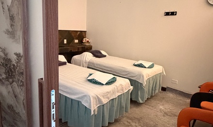 One 60 Minutes Couples Massage with Essential Oil and Hot Stone - Luxury Spa