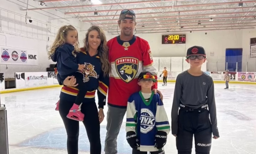 Image 3: Up to 28% Off Ice Skating with Popcorn and Drinks