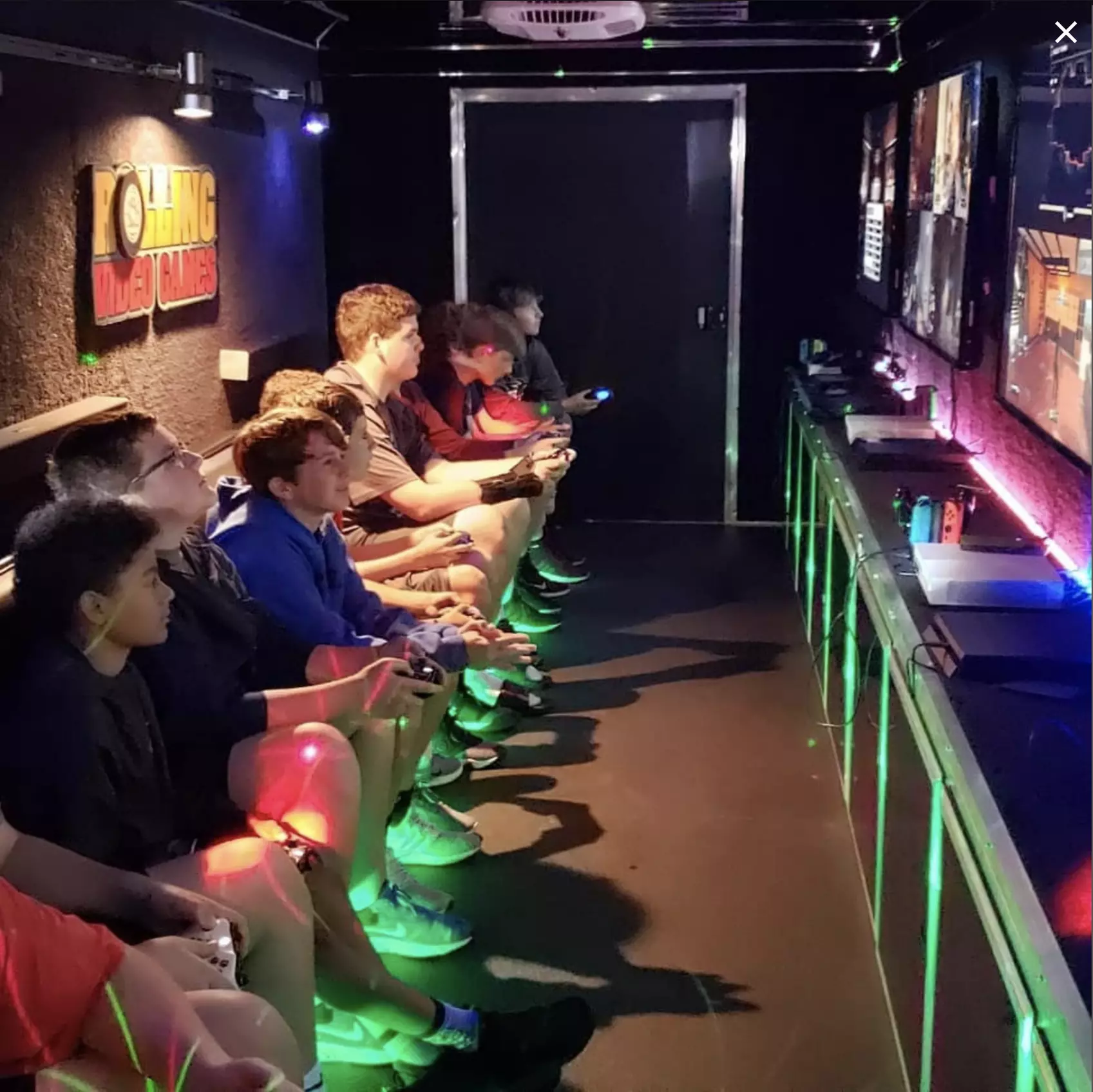 Mobile Video Game Set Up Right At Your Door Steps in Monee, IL