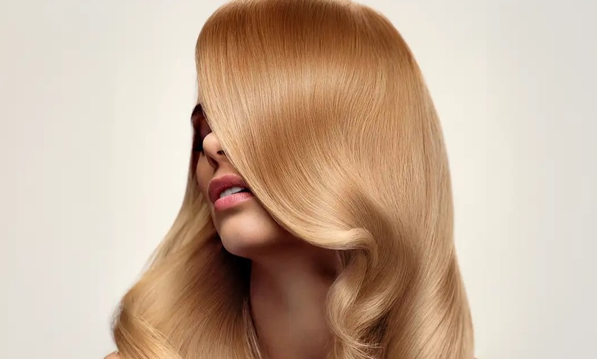 Image 1: Hyaluron 3-Phasen-Haarpflege inkl. Waschen & Föhnen