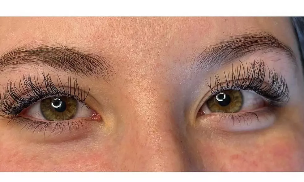 Custom Classic, Hybrid, or Volume Full Lash Sets & Essential Fills