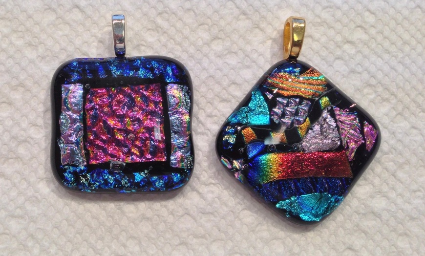 Image 2: Beginner Mosaic Glass Jewelry Workshop for One or Two People