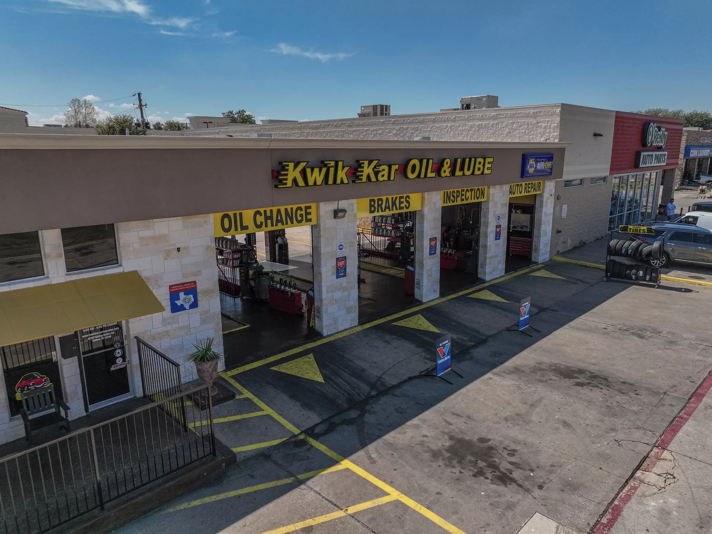 Kwik Kar Oil Change: Conventional/Synthetic/Full Synthetic Oil Change w/ Filter Replacement (Up to 20% Off) - Primary Image