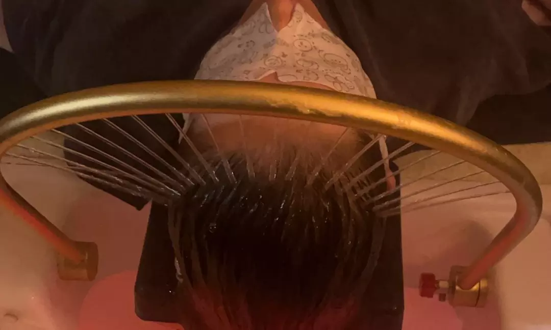 Head Spa for Scalp Detox, Mind Rejuvenation & Couples Relaxation