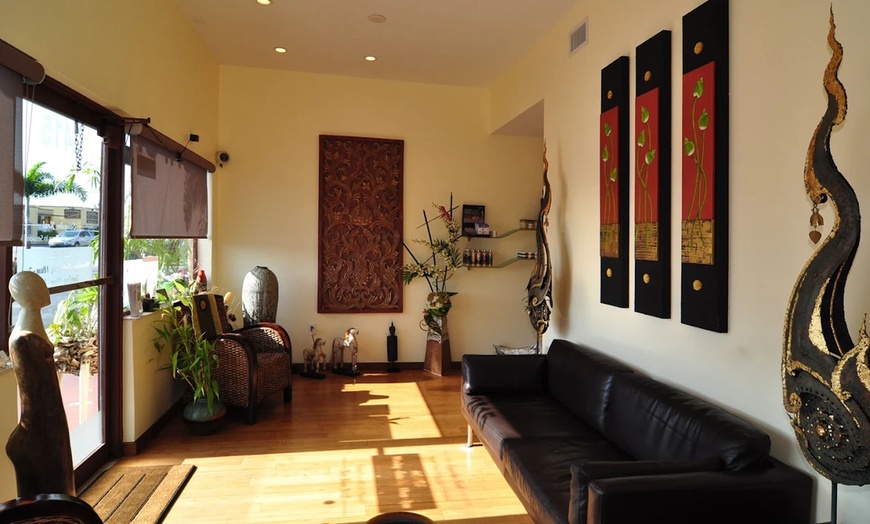 Image 3: 2-Hour Mini Chi Revitalization Package for One or Couples at Chi Spa