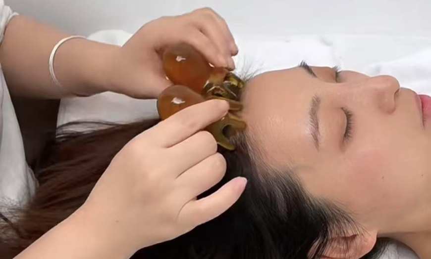 Image 2: One or Two Sessions of 30 or 60 Minute Scalp Care Head Spa 